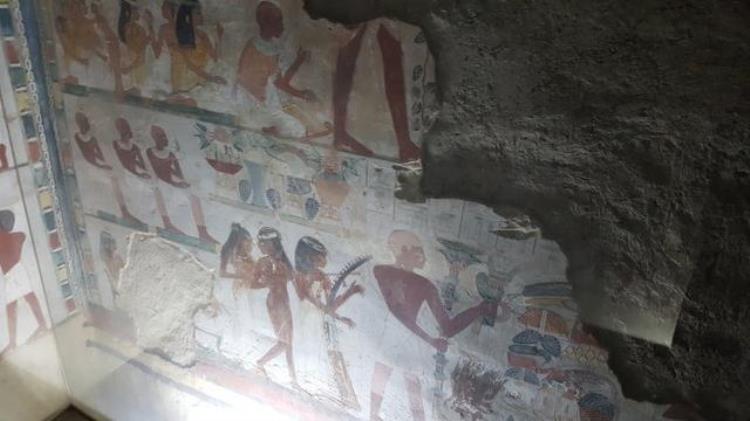 纳赫特墓墓室壁画《三个乐女》,古埃及壁画中为什么三个女乐师