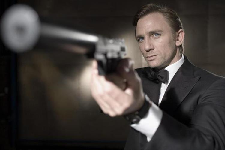 007无暇赴死致敬邦德,007无暇赴死邦德为啥选择死