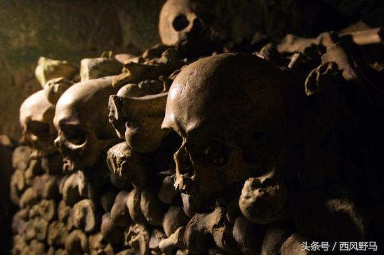 这个最欢迎游客来访的地道迷宫竟用600多万人头骨摆出了诡异大阵