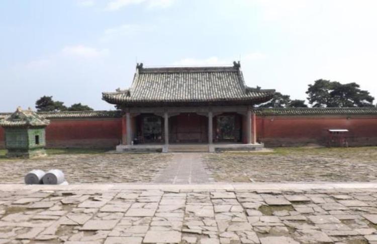 真正的香妃墓在哪里,清朝皇帝的香妃葬在哪里