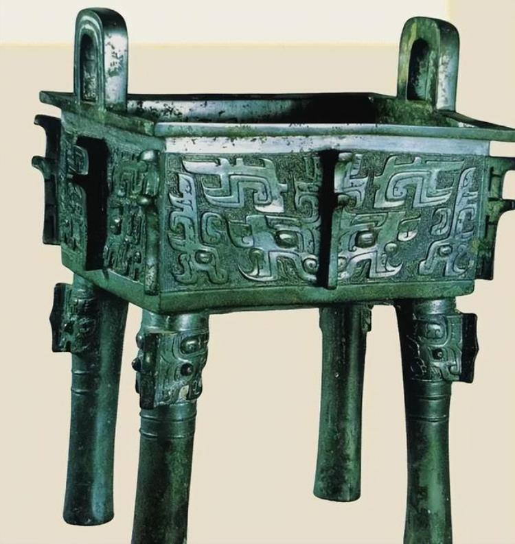 二里头遗址是夏朝最后一个都城「二里头3800年前的夏都集成中国考古多项第一尤其中华第一龙」