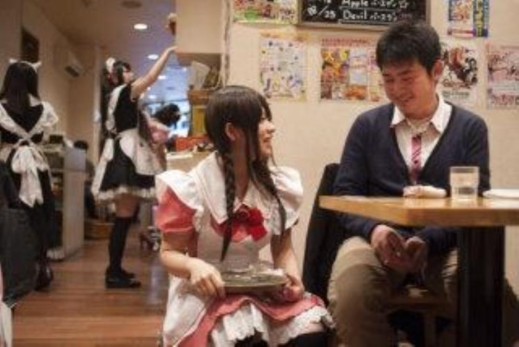日本女仆装的往事今生与情色效应