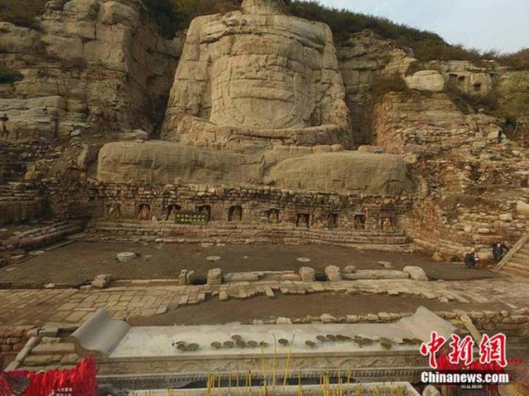 北朝摩崖石刻规模最大,最大的石刻大佛在哪里