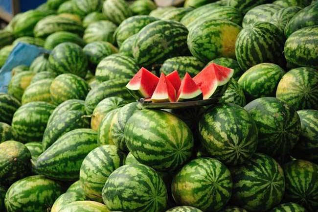 西瓜不能和什么一起吃-千万注意这6种西瓜的禁忌食物