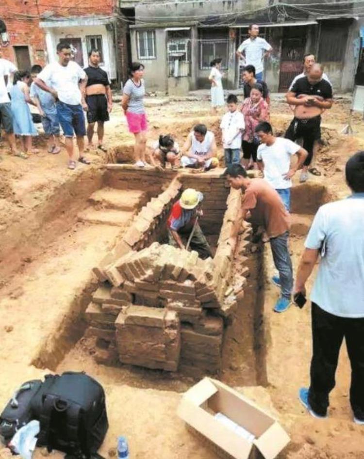 1972年发现的汉墓女尸,湖北发现明代古墓