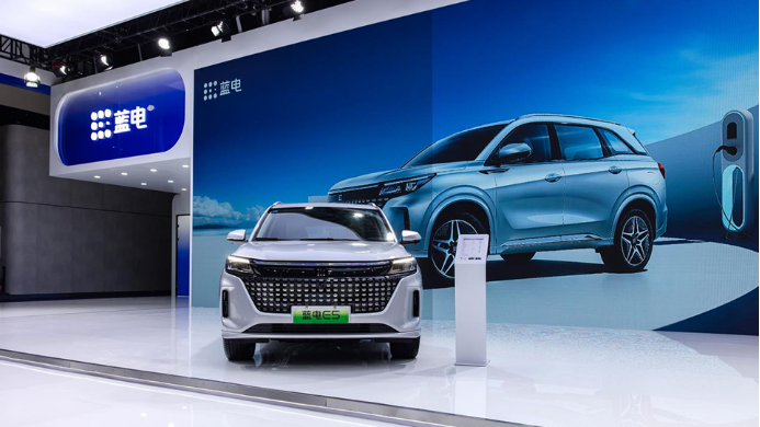 9.98万元的蓝电E5；中国油电同价SUV的标准答案