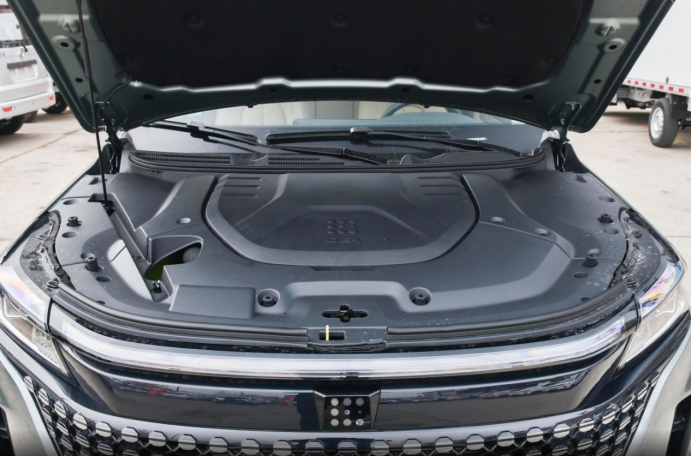 比长安CS75PLUS不只省购置税，9.98万的插混SUV蓝电E5居然敢真的油电同价